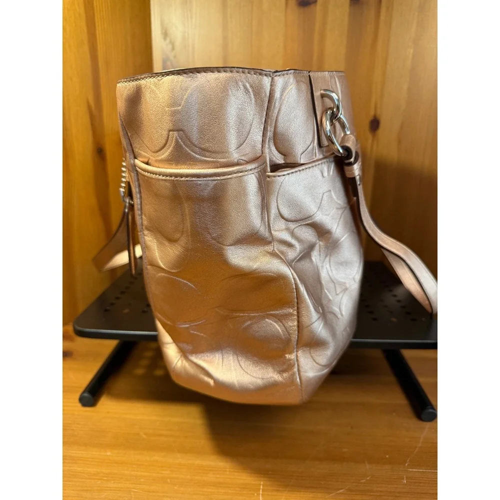 Coach F17730 Metallic Gold Signature Embossed Leather Tote Bag NWT